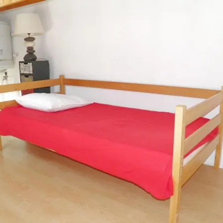 2 Pieces Mezzanine, Terrasse, Parking Et Climatisation A - Fr-1-338-123 * Sète