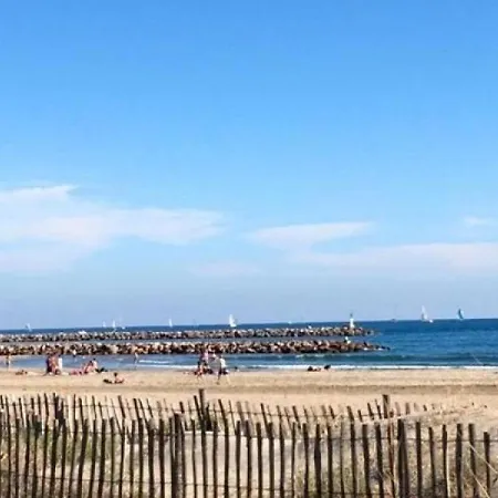 Charmant 2 Pieces Mezzanine, Terrasse, Parking Et Climatisation A Sete - Fr-1-338-123 شقة سُت