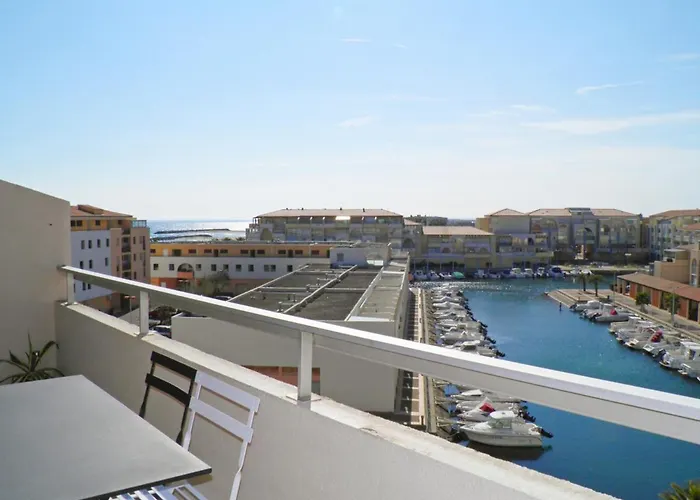 شقة Charmant 2 Pieces Mezzanine, Terrasse, Parking Et Climatisation A Sete - Fr-1-338-123 *